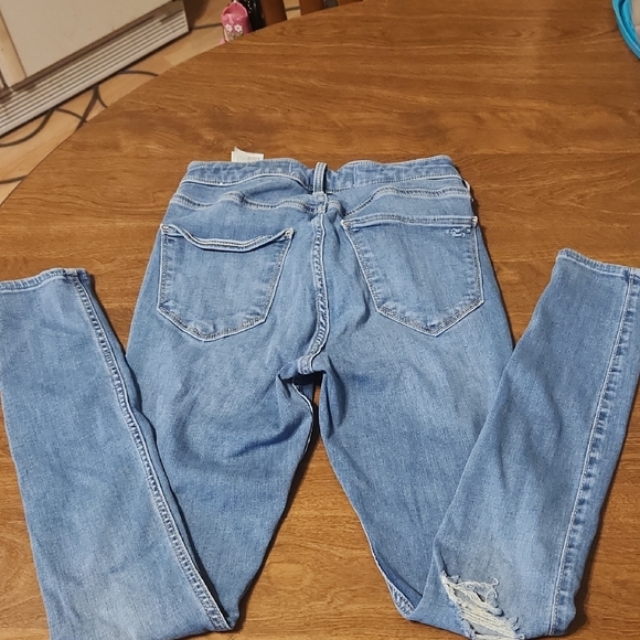 Hollister Sky Blue Ripped Skinny Jeans - Picture 4 of 5